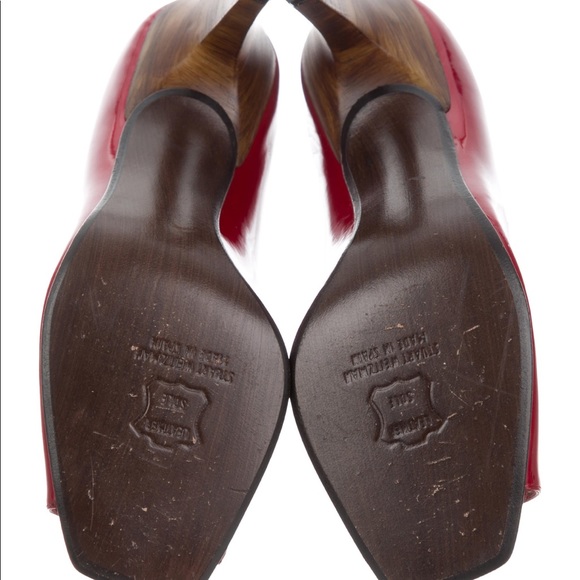 🌈HP🌈 STUART WEITZMAN gorgeous peep toe heels. Only flaw is I removed pads. - Picture 4 of 9